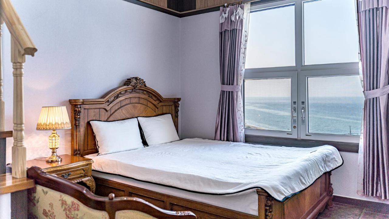 Pension Badawa Gangneung Exterior photo