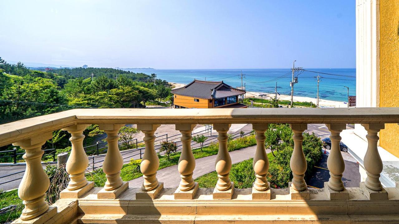 Pension Badawa Gangneung Exterior photo